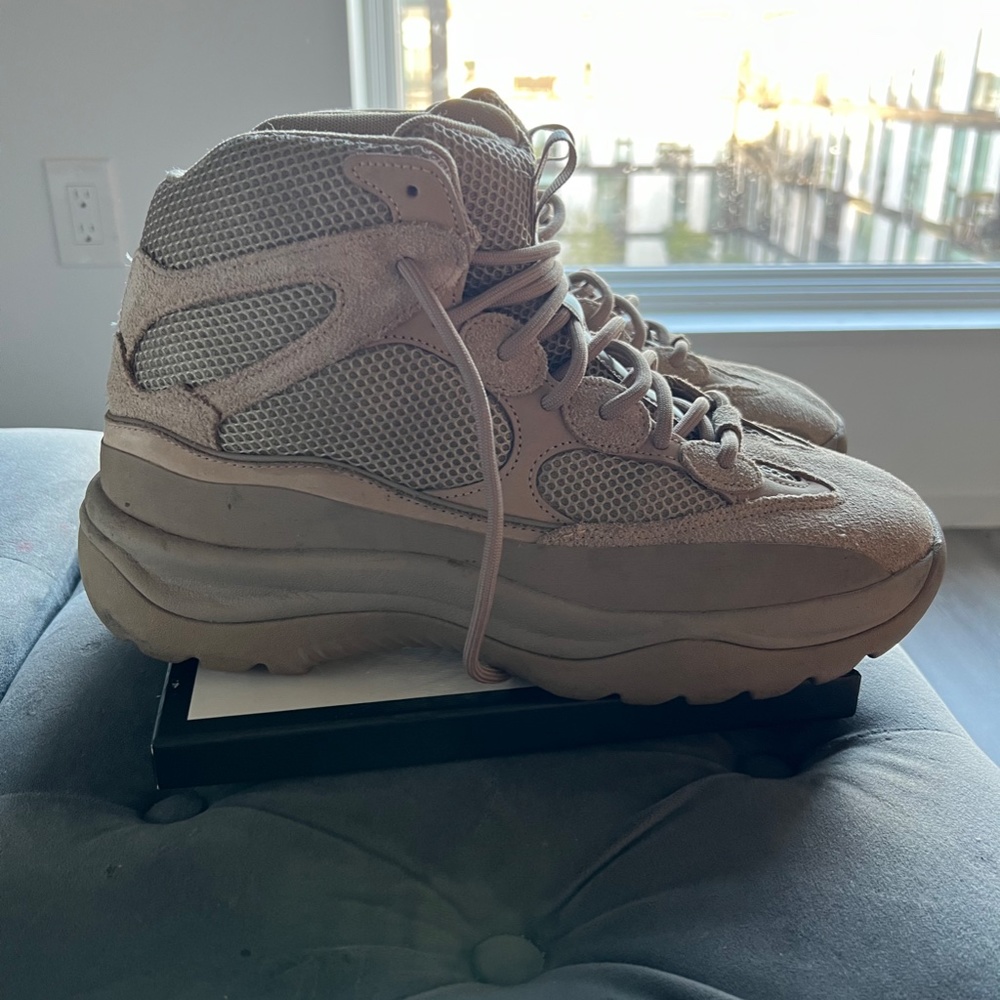 Adidas Yeezy Desert Boot